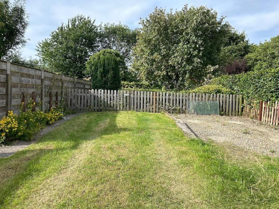 Abacus Cottage Whitwell-on-the-Hill Exteriör bild